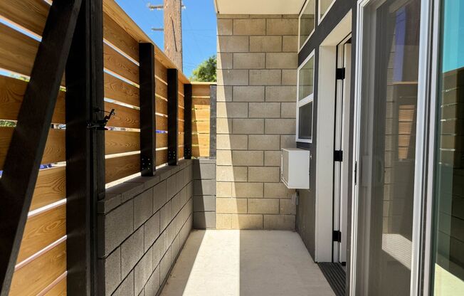 Studio, 1 bath, 285 sqft, $2,520, Unit 100