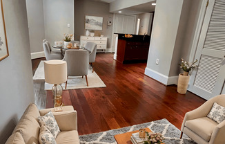 2 beds, 1 bath, $2,695, Unit Unit 6