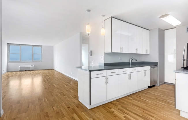 1 bed, 1 bath, 792 sqft, $4,833, Unit 26K