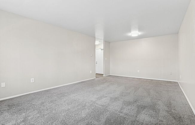 2 beds, 1 bath, 950 sqft, $1,435, Unit 2911-207