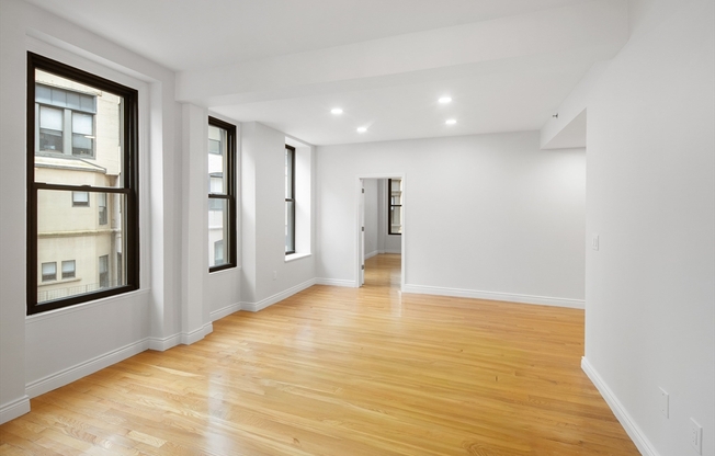 2 beds, 2 baths, 1,027 sqft, $5,200, Unit 201