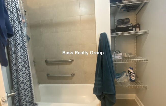 1 bed, 1 bath, $1,395