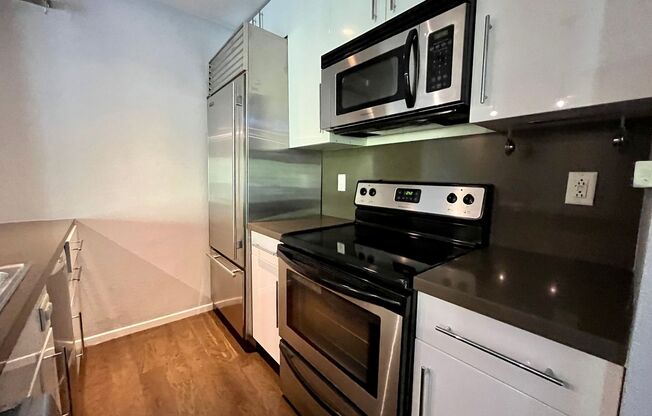 2 beds, 2 baths, $3,495