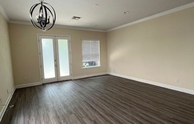 *** 3/2.5  with 1 car garage/ Townhouse Thornton Park***