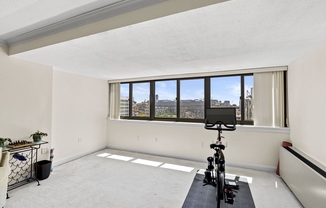 2 beds, 2 baths, 1,225 sqft, $4,300, Unit 14N