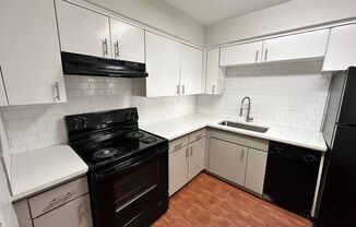 2 beds, 2 baths, 893 sqft, $1,480, Unit 907