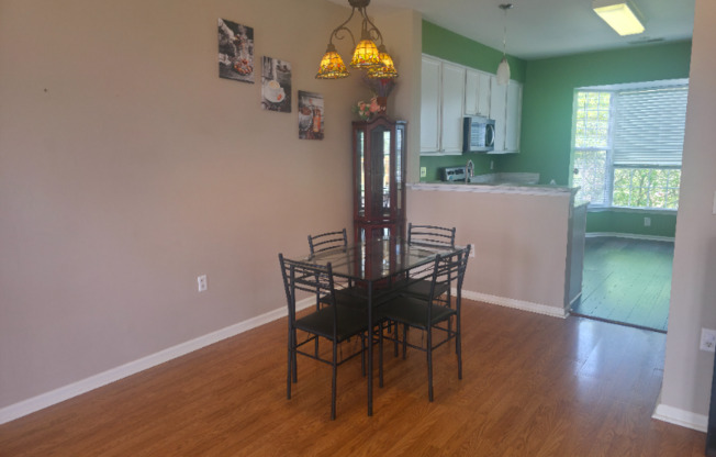 1227 ROCKLAND CT