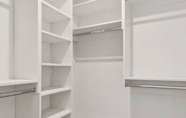 2 beds, 1 bath, 800 sqft, $1,872, Unit 315