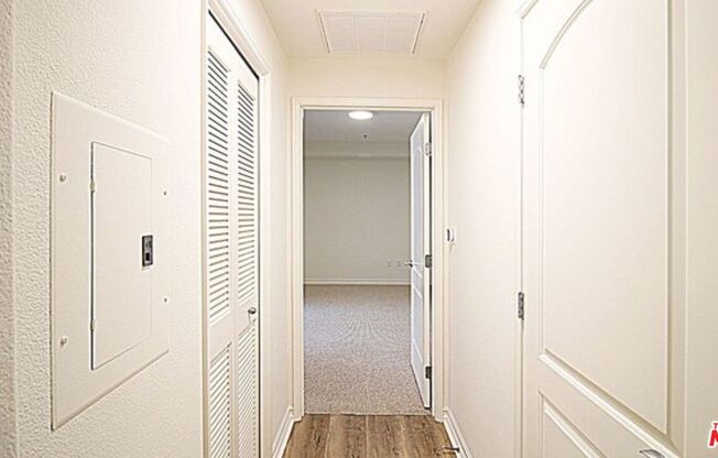 1 bed, 1 bath, 1,050 sqft, $3,100, Unit 426