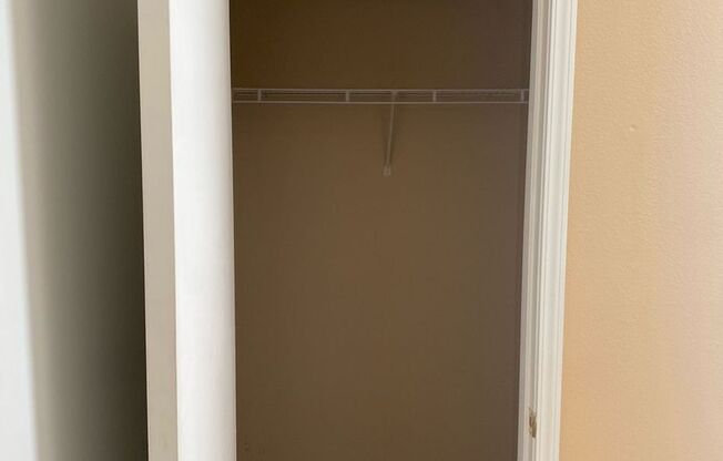 2 beds, 2 baths, $1,400