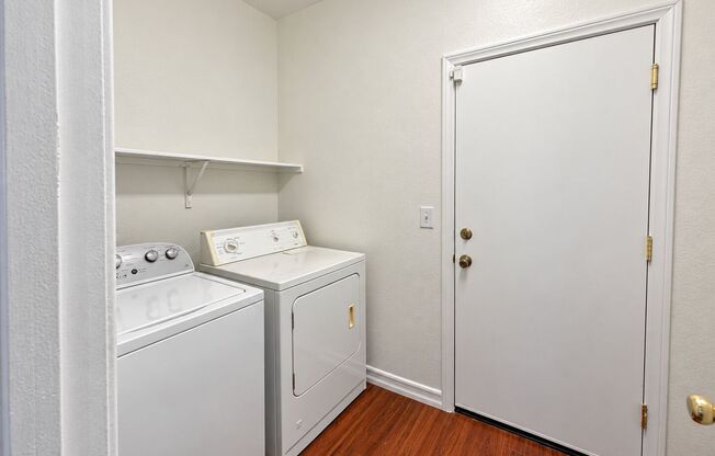 3 beds, 2.5 baths, $2,250