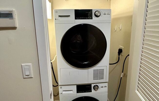 Studio, 1 bath, 596 sqft, $1,450, Unit 413 Unit 102