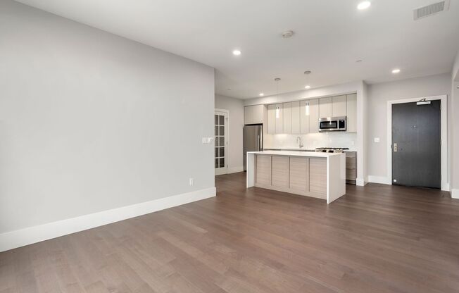 2 beds, 1 bath, 940 sqft, $3,000, Unit 309