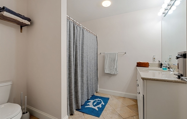 2 beds, 2 baths, 1,170 sqft, $3,500, Unit 204