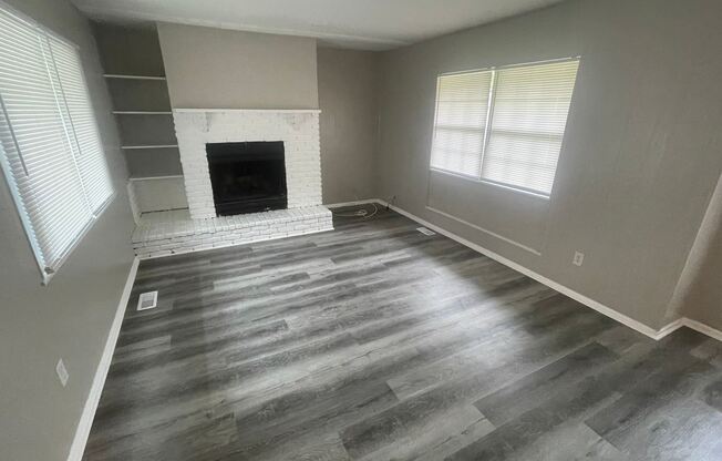 9407 Rochelle Dr.