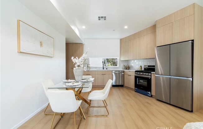 2515 ALSACE AVE