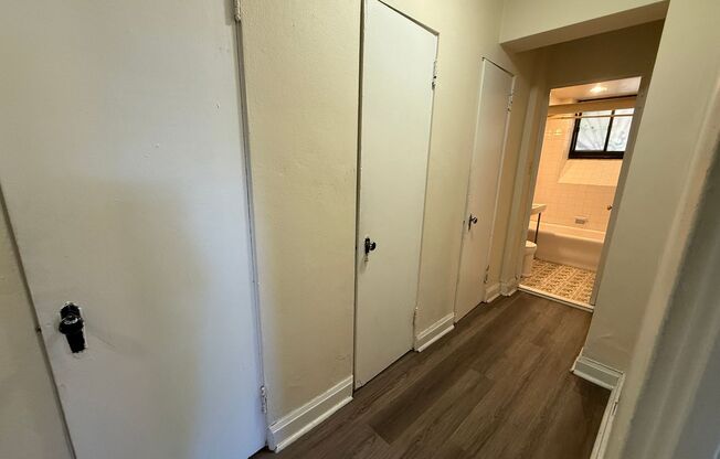 1 bed, 1 bath, $975, Unit 3