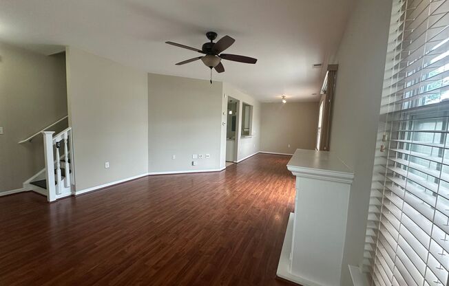 Beautiful townhouse style condo in Ridgely Manor!
