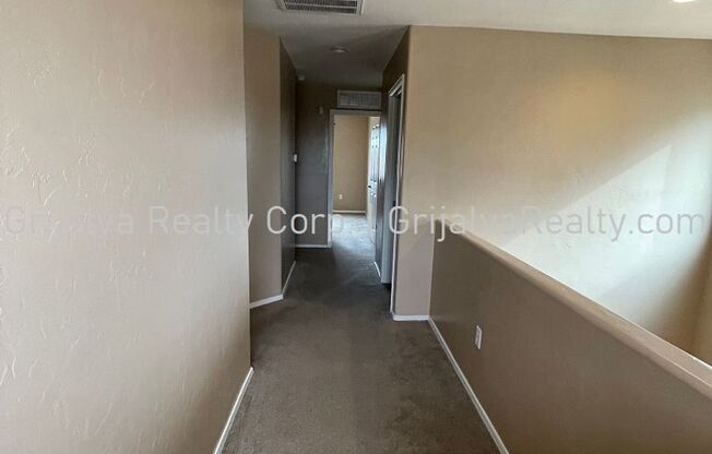 4 beds, 2.5 baths, $1,900, Unit 9127