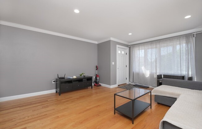 89 OVERLAND RD