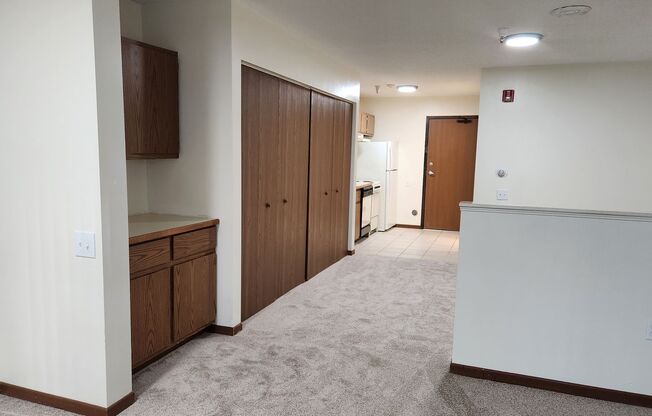 Studio, 1 bath, 480 sqft, $1,000, Unit 108