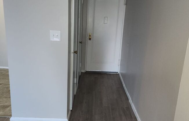 1 bed, 1 bath, 600 sqft, $1,400, Unit 908