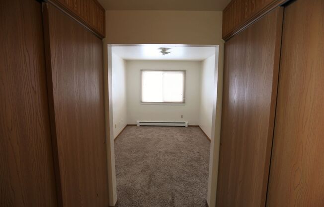 1 bed, 1 bath, $700, Unit 2603-46