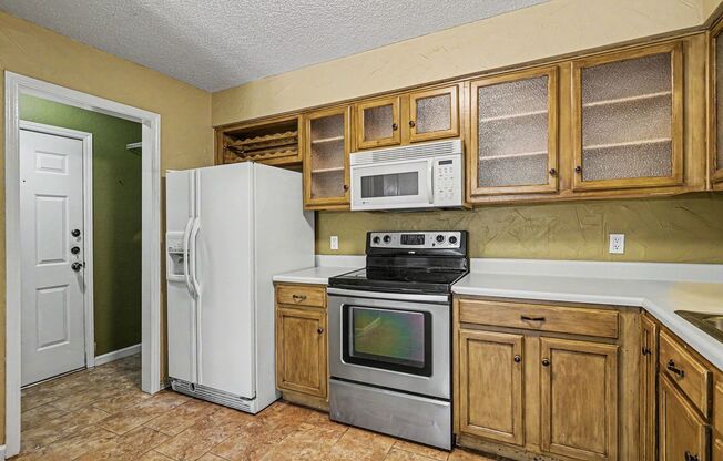 Recently updated 3 bedroom/2 bath home for rent