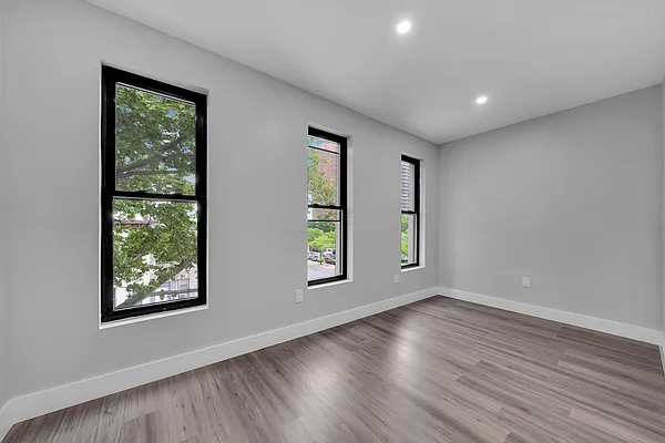 30 MARCONI PL