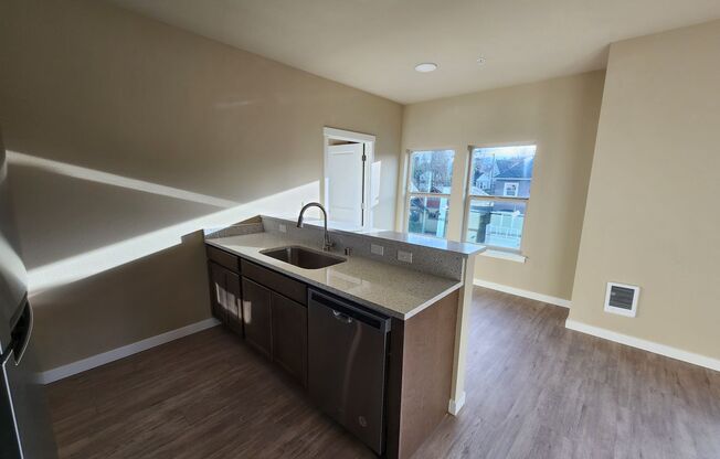 Modern 3-Bedroom Apartments Near WWU