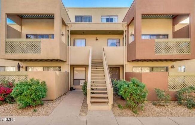 2 beds, 1 bath, 962 sqft, $1,500, Unit # 812