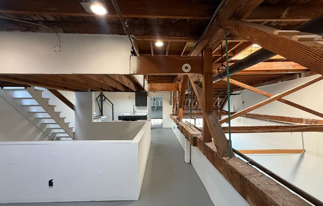 4001 SAN LEANDRO ST