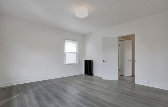 Studio, 1 bath, 235 sqft, $1,095, Unit 203