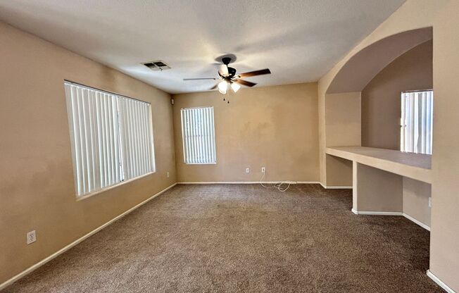 Spacious 3 Bedroom home in Crystal Gardens Lake Community