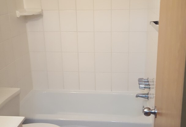 1 bed, 1 bath, 610 sqft, $1,205, Unit 249-305