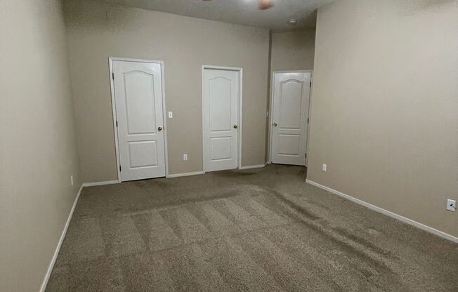 3 beds, 2 baths, $2,000