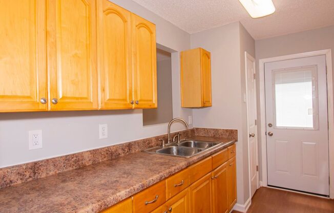 Delightful 4 Bedroom 2 Bath in Fairburn!