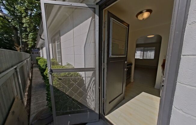 325 West 12th Ave