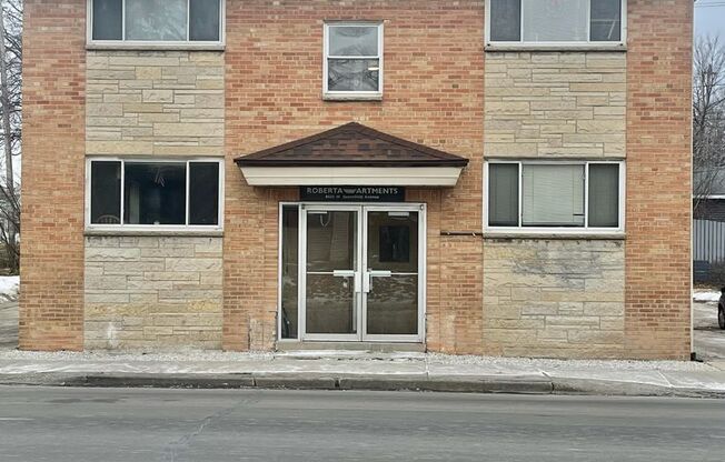 8420 W Greenfield Ave