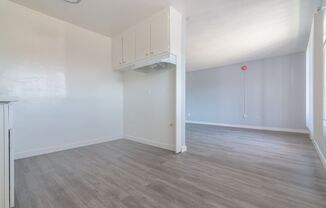 2 beds, 1 bath, $2,095, Unit Unit 12