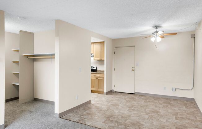1 bed, 1 bath, 750 sqft, $949