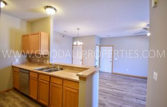 3 beds, 2 baths, $1,295