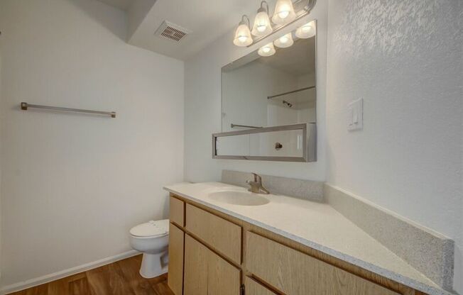 2 beds, 2 baths, 984 sqft, $1,500, Unit 234