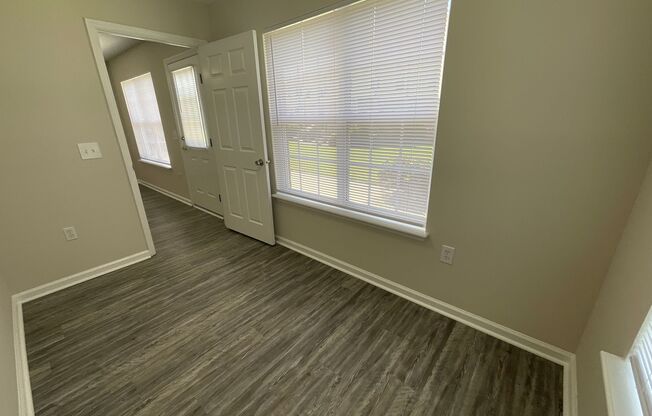 1 bed, 1 bath, 871 sqft, $1,450, Unit 2758-4 Pearl Remodel