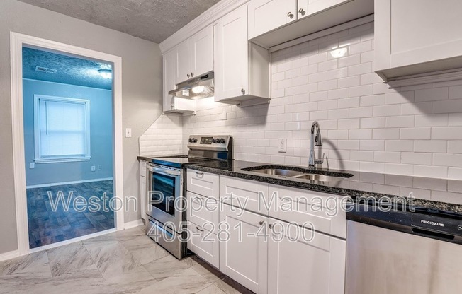 2604 NE 22 ST
