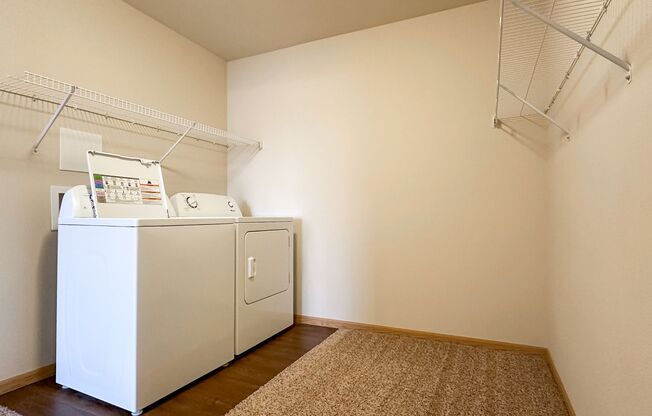 2 beds, 1 bath, 1,295 sqft, $1,440, Unit ML 515-11