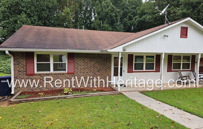 FANTASTIC 2 BEDROOM 1.5 BATH DUPLEX WITH ALL THE UPGRADES / GREAT LOCATION