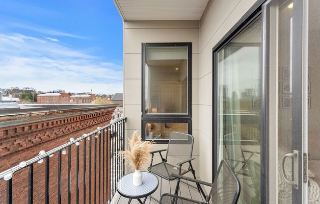 1 bed, 1 bath, 495 sqft, $3,075, Unit 301