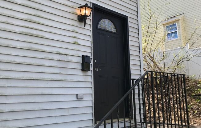 1538 E. 8th Street
