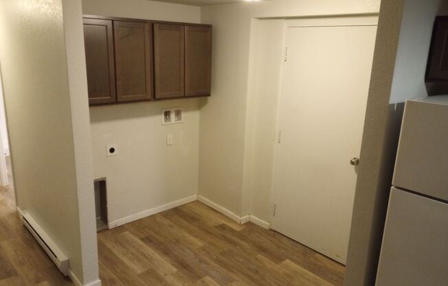 2 beds, 1 bath, 900 sqft, $650, Unit Unit #22